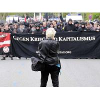 _DSC3678 Schwarzer Block - Gegen Krieg und Kapitalismus. | Nazidemonstration in Hamburg Barmbek - Proteste.